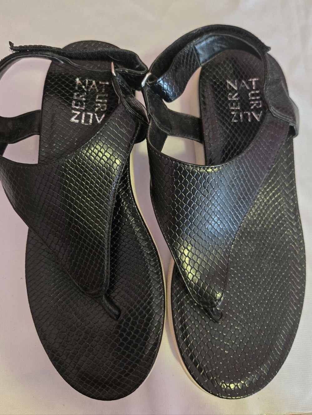 Naturalizer Black Textured Thong Sandals